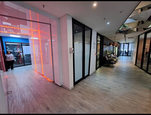 1,801.01M² OFFICE TO LET IN MELROSE ARCH